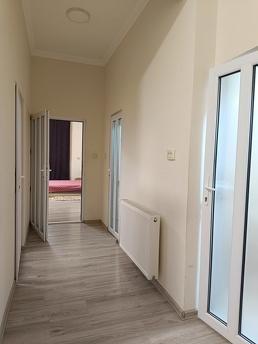 Two-room apartment in the center, Chernivtsi - apartment by the day