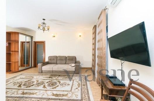 Cozy apartment in the center of the metropolis. Renovation, 