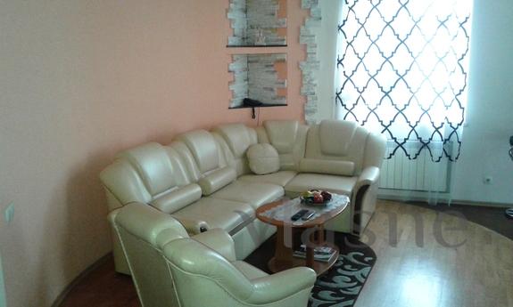 Overlooking the Independence Square ., Kyiv - apartment by the day