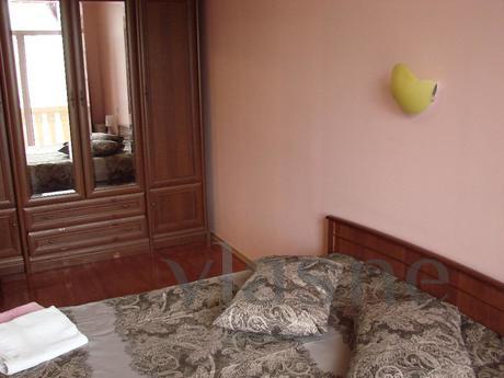 Overlooking the Independence Square ., Kyiv - apartment by the day