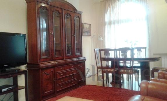 Center Kiev.3 rooms., Kyiv - apartment by the day