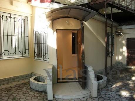 Location: The apartment is located in a great location - qui