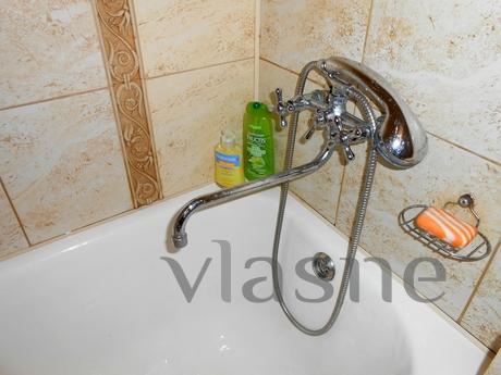 Center! Weather, Podobovo, Rivne - apartment by the day