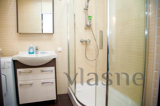 Daily rent 1-room semi-suite Ukrainskaya st., Zaporizhzhia - apartment by the day