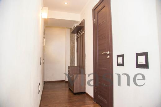 Daily rent 1-room semi-suite Ukrainskaya st., Zaporizhzhia - apartment by the day