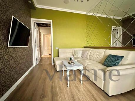 VIP 2-room apartments near McDonald's, Zaporizhzhia - apartment by the day