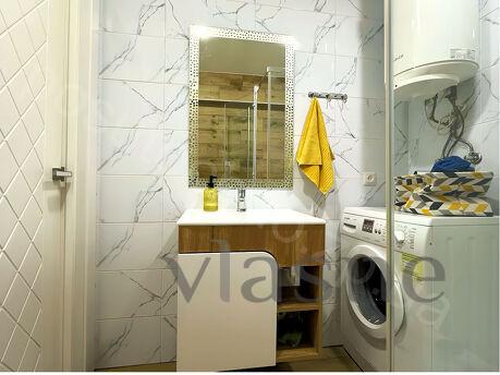 1 room Lux studio, Patrioticheskaya st., 56a, Zaporizhzhia - apartment by the day