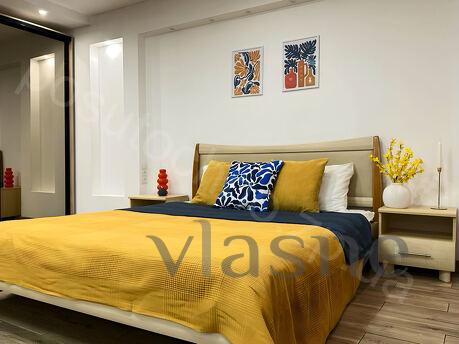 1 room Lux studio, Patrioticheskaya st., 56a, Zaporizhzhia - apartment by the day