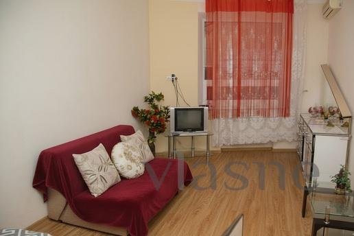 Apartment for daily rent on Zhukovsky street, Zaporizhzhia - apartment by the day