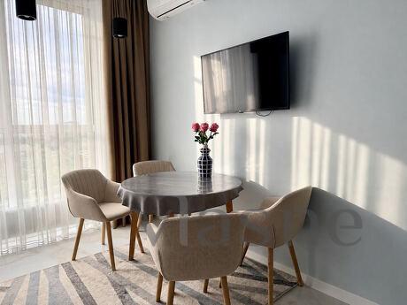 Designer European-style two-room apartment in the Grani residential complex, Dnipro (Dnipropetrovsk) - apartment by the day