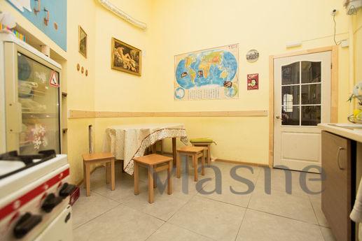 European hostel in the heart of the city, Odessa - apartment by the day