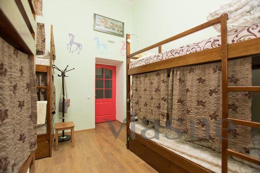 European hostel in the heart of the city, Odessa - apartment by the day