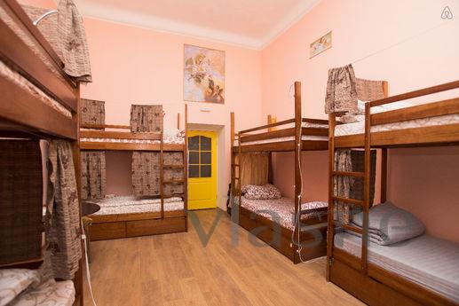 European hostel in the heart of the city, Odessa - apartment by the day