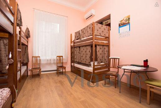 European hostel in the heart of the city, Odessa - apartment by the day