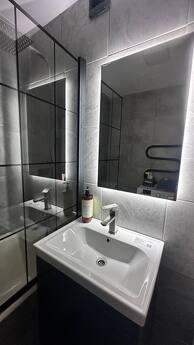 I'm renting a 2-bedroom apartment (Philharmonic) I'm renting a 2-bedroom apartment (Philharmonic), Khmelnytskyi - apartment by the day