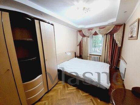 Rent a similar 2k apartment The apartment is located in a prestigious area of Kiev at th