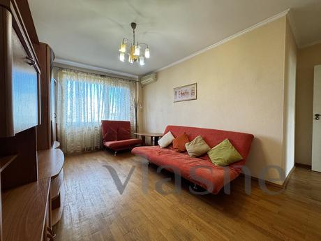 Rent 2k apartment from Pechersk metro station Rent 2k apartment from Pechersk metro station, Kyiv - apartment by the day