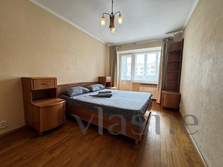 Rent 2k apartment from Pechersk metro station Rent 2k apartment from Pechersk metro station, Kyiv - apartment by the day