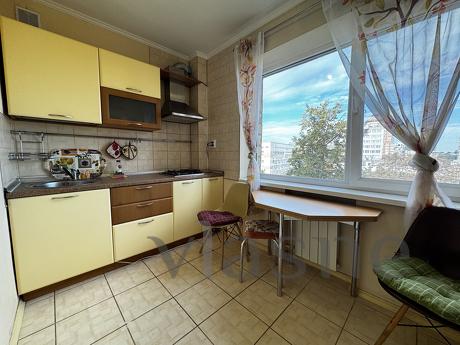 Rent 2k apartment from Pechersk metro station Rent 2k apartment from Pechersk metro station, Kyiv - apartment by the day