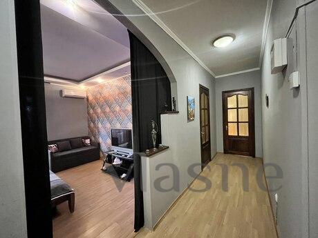 Rent a 3k apartment near the center of the capital Rent a 3k apartment near the center of the capital, Kyiv - apartment by the day