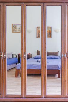 Pobodova rent 3k apartment Pobodova rent 3k apartment, Kyiv - apartment by the day