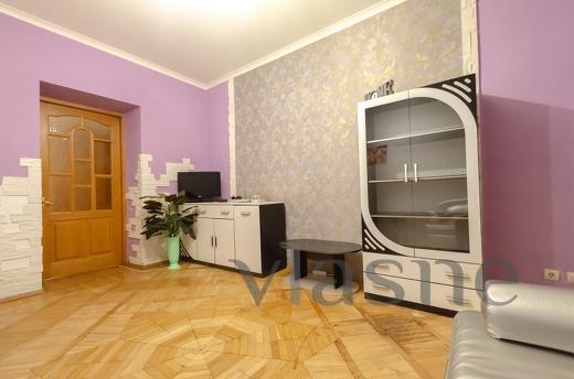 Rent 3k apartment on Khreshchatyk metro station, Kyiv - apartment by the day