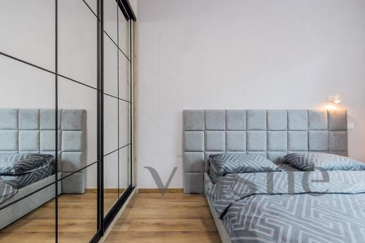 Оренда 3к квартири подобово Апартаменти розташовані в центрі Києва, за адресою: вул. Бог