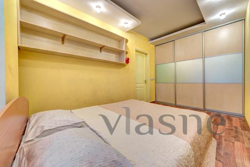 Podobova rent 3k apartment Podobova rent 3k apartment, Kyiv - apartment by the day