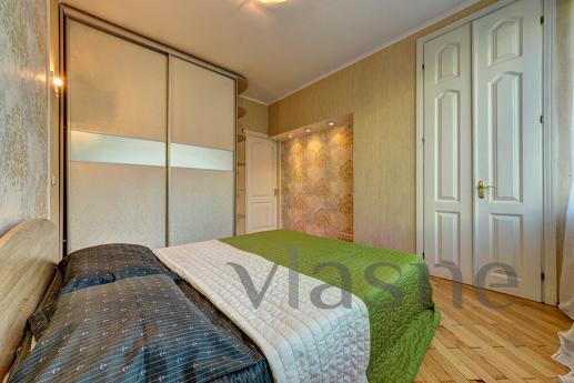 Podobova rent 3k apartment Podobova rent 3k apartment, Kyiv - apartment by the day