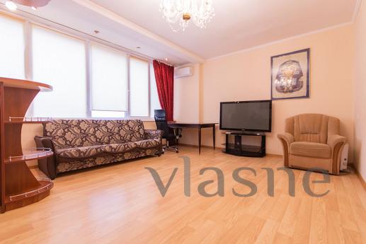 Rent 3k apartment, Zoloti Vorota metro station Rent 3k apartment, Zoloti Vorota metro station, Kyiv - apartment by the day
