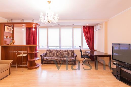 Rent 3k apartment, Zoloti Vorota metro station Rent 3k apartment, Zoloti Vorota metro station, Kyiv - apartment by the day