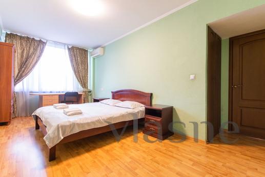 Rent 3k apartment, Zoloti Vorota metro station Rent 3k apartment, Zoloti Vorota metro station, Kyiv - apartment by the day