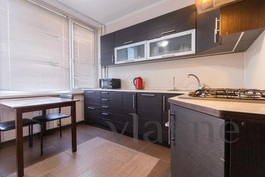 Rent 3k apartment, Zoloti Vorota metro station Rent 3k apartment, Zoloti Vorota metro station, Kyiv - apartment by the day