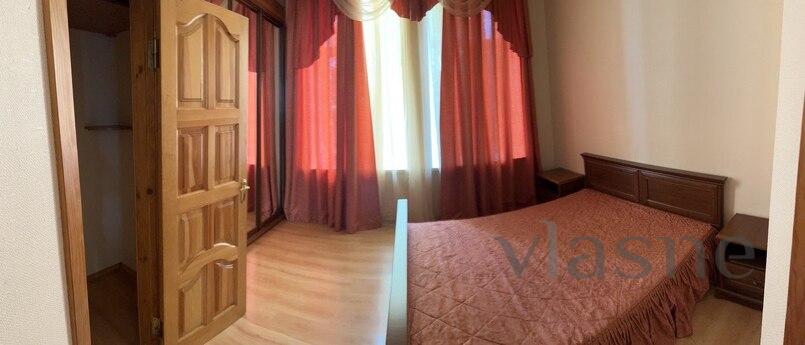 Rent a 3k apartment near the center of Kiev The apartments are decorated in a contemporary style in ligh