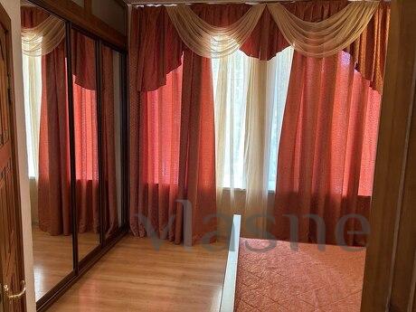 Rent a 3k apartment near the center of Kiev Rent a 3k apartment near the center of Kiev, Kyiv - apartment by the day
