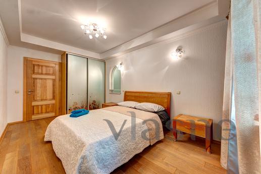 Rent a prestigious 3k apartment, Kyiv - apartment by the day