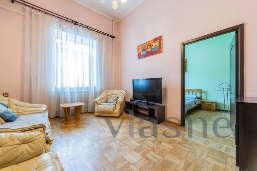Podobova rent 4k apartment Podobova rent 4k apartment, Kyiv - apartment by the day