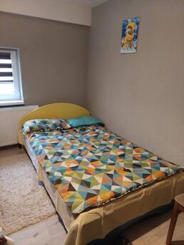 тепле житло подобово з терасою тепле житло подобово з терасою, Мукачево - квартира посуточно