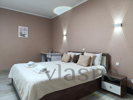 У піший доступності усі пам'ятки архітектури, поруч численні