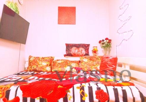 Посуточно и почасово большая двухкомнатная квартира прямо на