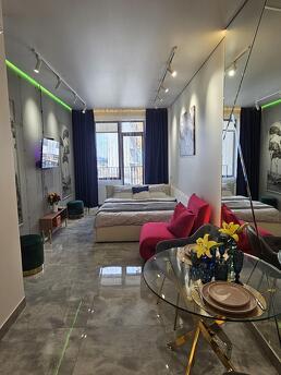 5 minutes to the beach. Designer apartment!, Odessa - apartment by the day