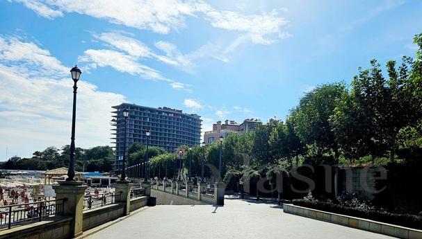 5 minutes to the beach. Designer apartment!, Odessa - apartment by the day