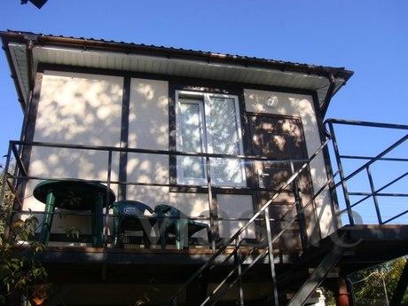 For rent studio apartment with all amenities. 3 berths. Kitc