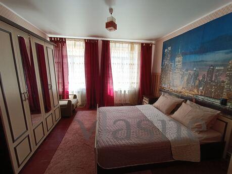 The very center, st. Bolshaya Morskaya 5 The very center, st. Bolshaya Morskaya 5, Mykolaiv - apartment by the day