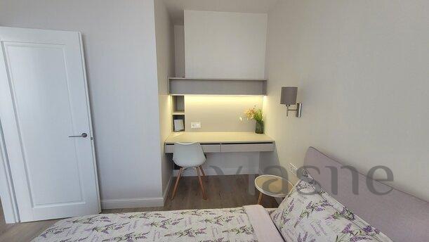 53 Pearl on Tairova, Odessa - apartment by the day