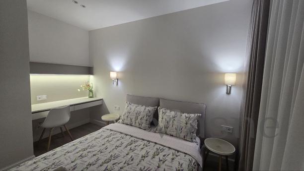 53 Pearl on Tairova, Odessa - apartment by the day