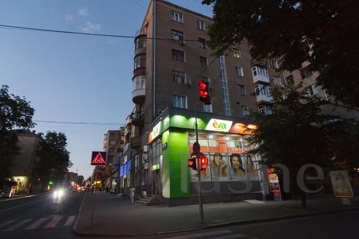 2х ком. м.Пушкинская 54 с евро-ремонтом, Харьков - квартира посуточно