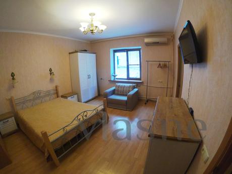 Apartment in Yalta near the beach. With euro-repair and park