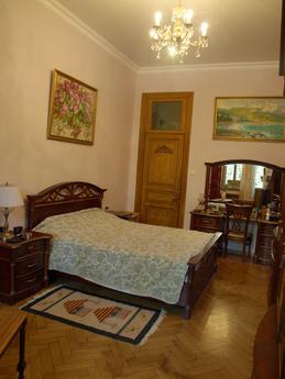 Room on the embankment of Yalta, the bea, Yalta - apartment by the day