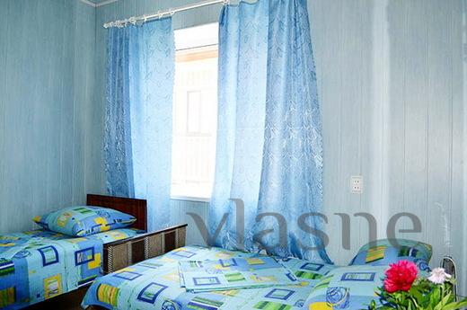 Номера Прибой, 100 метров от моря, Бердянск - квартира посуточно